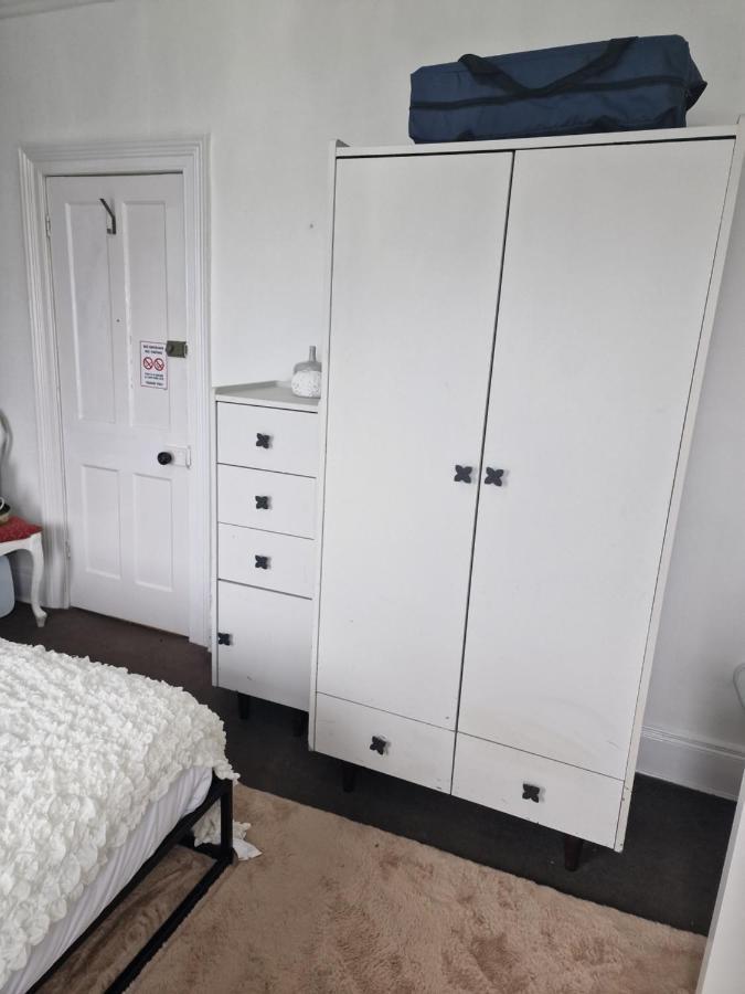 Double Rooms, Free Continental Breakfast, Pics And Full Address Sent After Booking, 2 Miles To City Centre ベルファスト エクステリア 写真